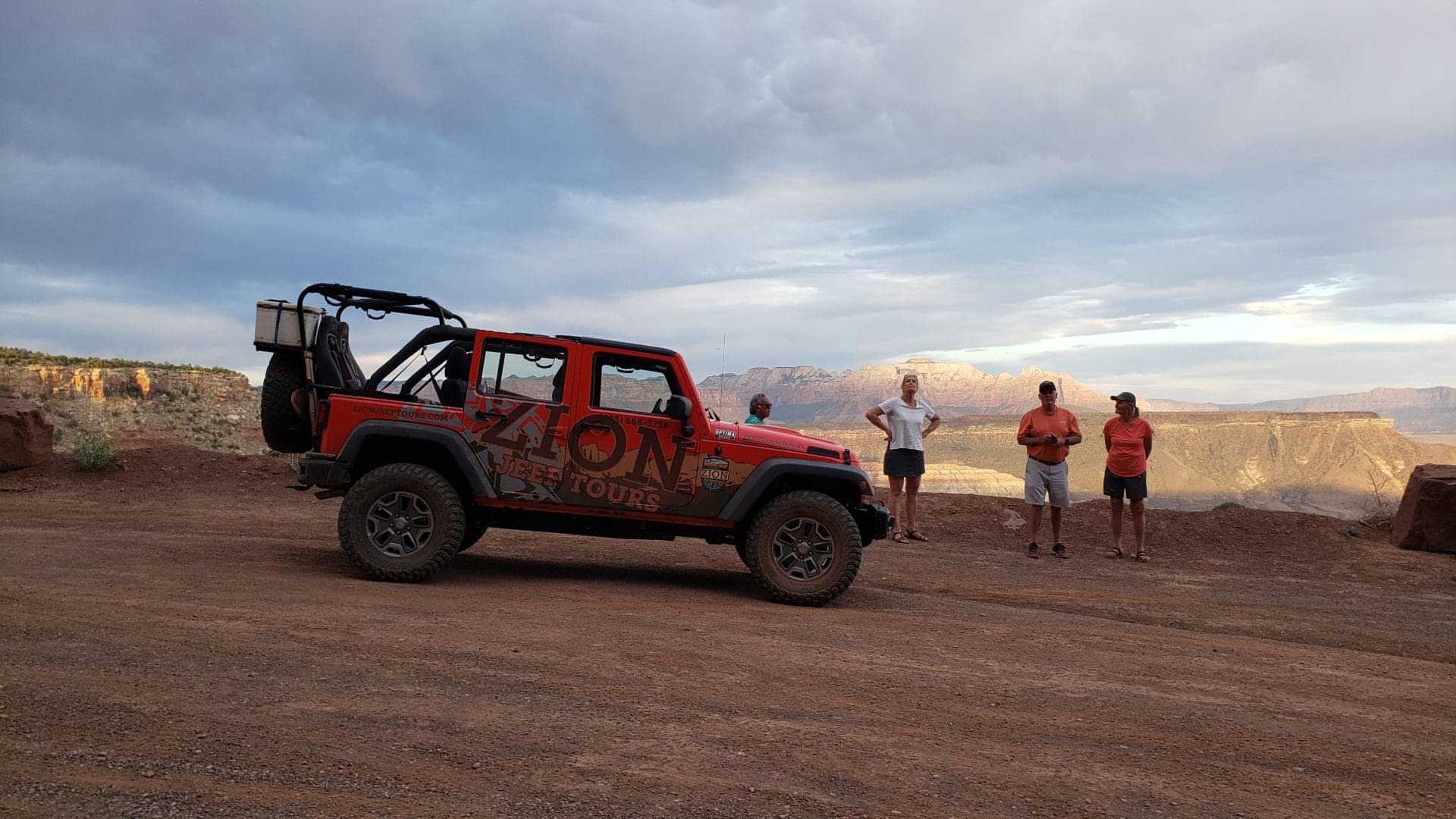 Top Reasons to Choose a Zion Jeep Tour